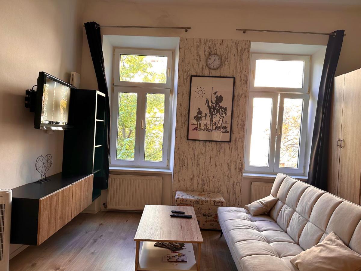 Cozy Apartment Elterleinplatz - Quiet & Close To Center Vienna Esterno foto